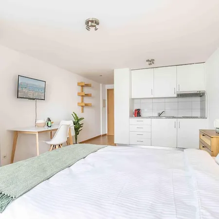 Saint Laurent 33-35 - Self Check In By Homenhancement Apartman