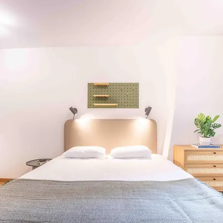Apartment Saint Laurent 33-35 By Homenhancement *