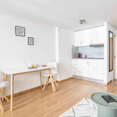 Saint Laurent 33-35 - Self Check In By Homenhancement * Lausanne