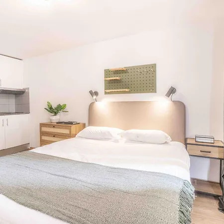 Saint Laurent 33-35 - Self Check In By Homenhancement 로잔