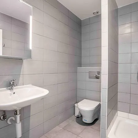 Saint Laurent 33-35 - Self Check In By Homenhancement