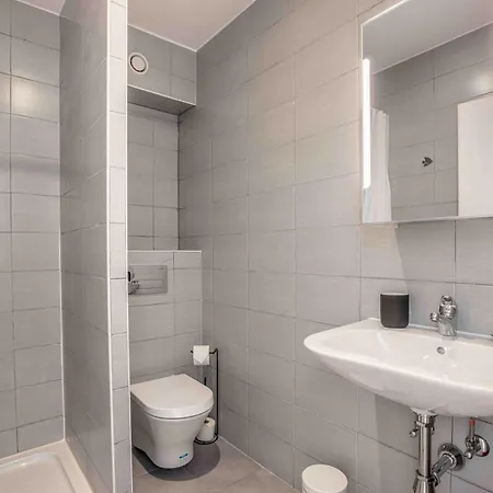 Apartment Saint Laurent 33-35 By Homenhancement Lausanne