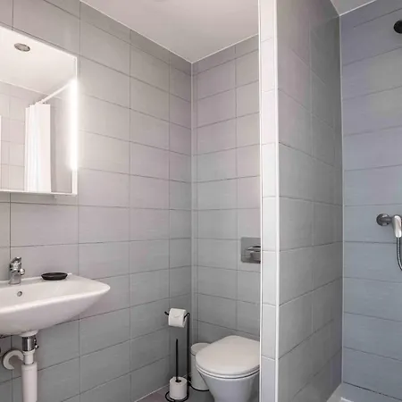 Appartement Saint Laurent 33-35 - Self Check In By Homenhancement *