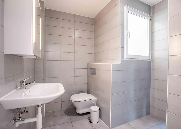 Apartament Saint Laurent 33-35 - Self Check In By Homenhancement