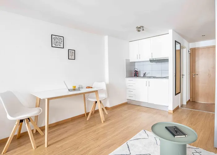 Saint Laurent 33-35 - Self Check In By Homenhancement * Lausana