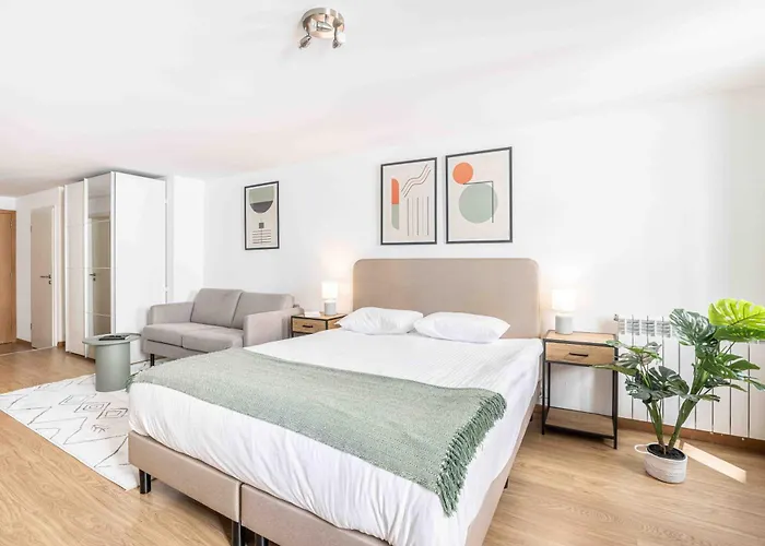 Saint Laurent 33-35 - Self Check In By Homenhancement * Lausana