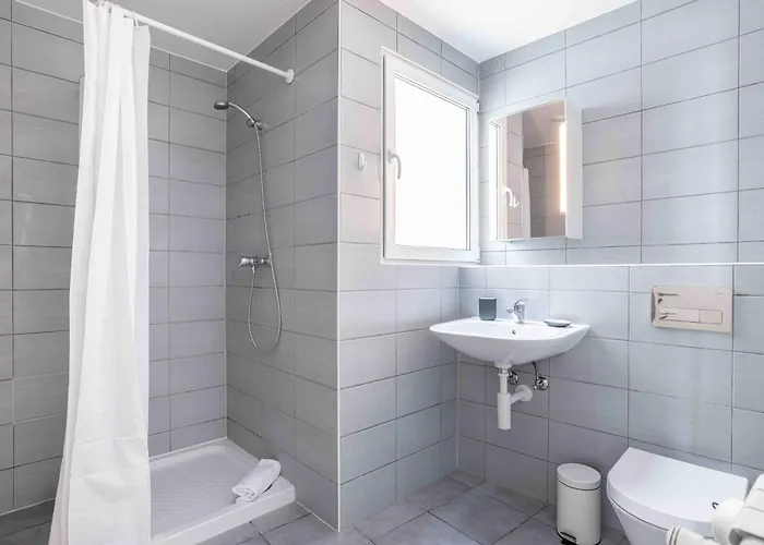 Saint Laurent 33-35 - Self Check In By Homenhancement Apartamento *