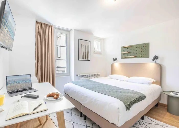 Saint Laurent 33-35 - Self Check In By Homenhancement Apartament