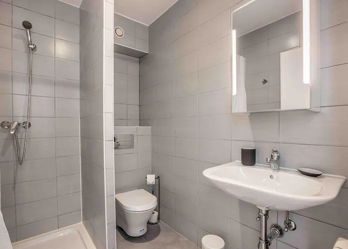 Apartamento Saint Laurent 33-35 - Self Check In By Homenhancement Lausana