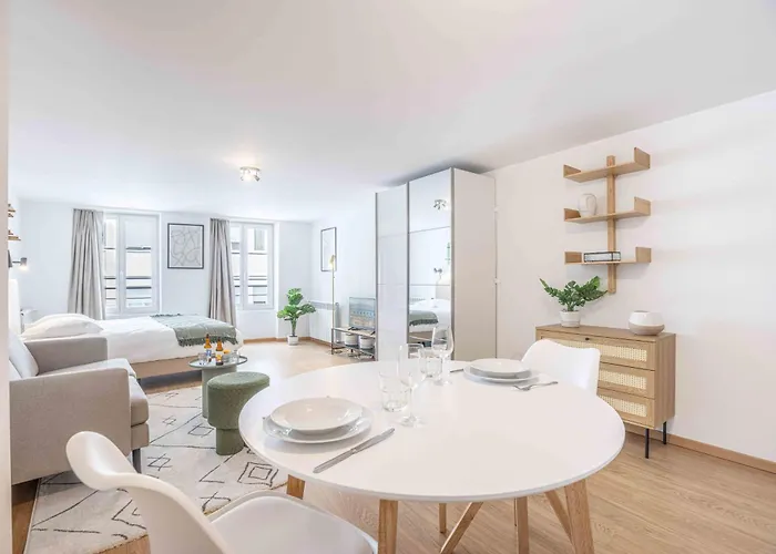 Apartamento Saint Laurent 33-35 - Self Check In By Homenhancement *