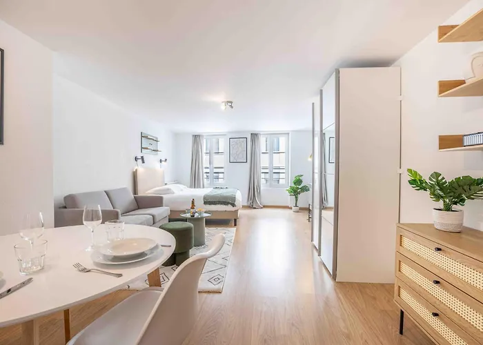 Saint Laurent 33-35 - Self Check In By Homenhancement * Lausana