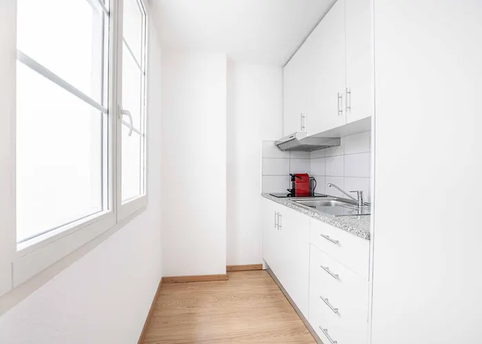 Appartement Saint Laurent 33-35 - Self Check In By Homenhancement Lausanne