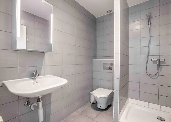 Saint Laurent 33-35 - Self Check In By Homenhancement