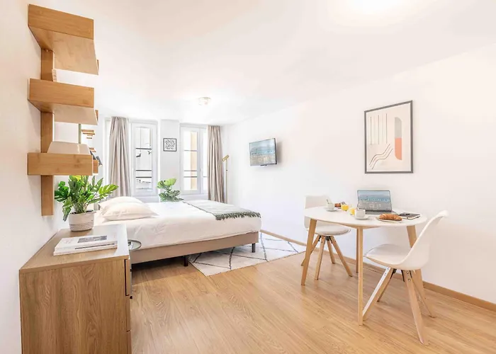 Appartement Saint Laurent 33-35 - Self Check In By Homenhancement *