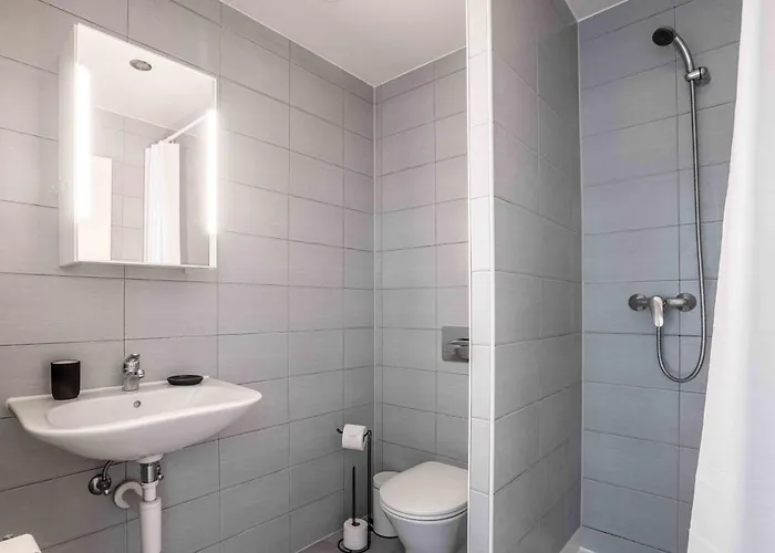 Appartement Saint Laurent 33-35 - Self Check In By Homenhancement *