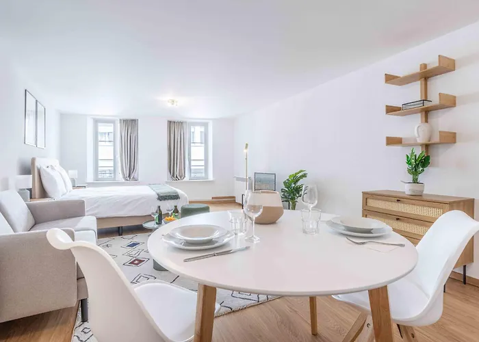 Appartement Saint Laurent 33-35 - Self Check In By Homenhancement